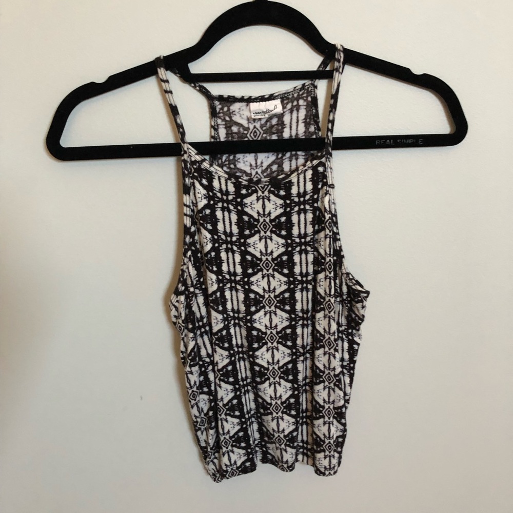 Black tank crop top